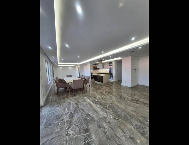 4 BEDROOM APARTMENT FOR SALE IN UMHLANGA RIDGE